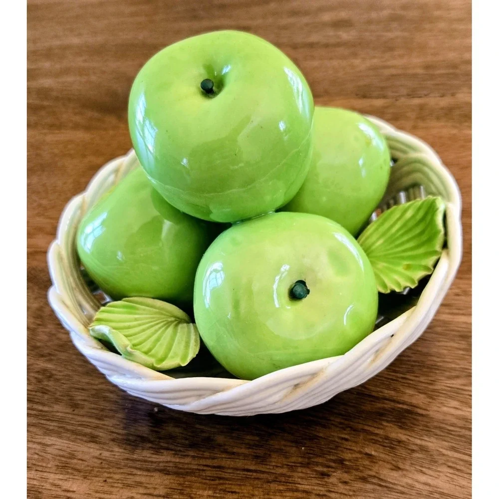 Vintage (1970s) Ceramic Majolica Green Apple White Lattice Basket Made In Italy